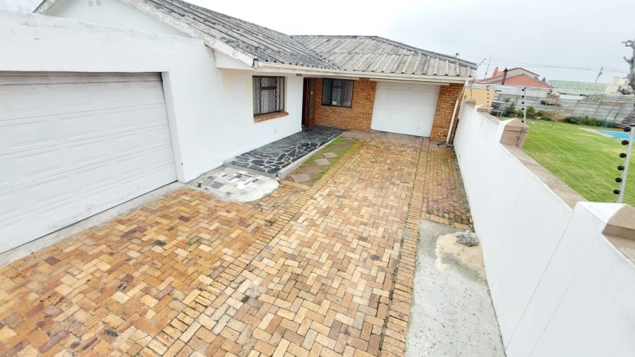 5 Bedroom Property for Sale in Retreat Western Cape